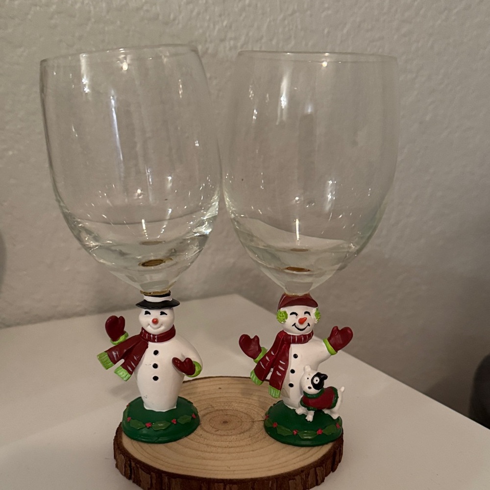 Festive Snowman Wine Glass Set - Green and Red